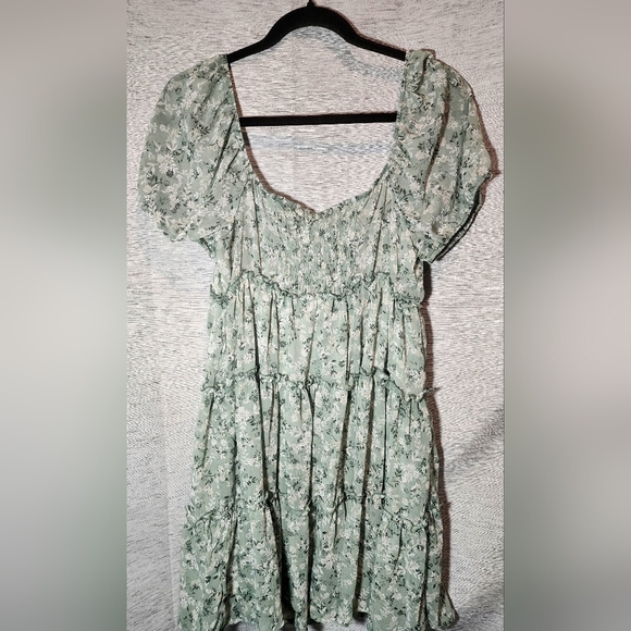 Mi Ami Francesca's XL Sage Green Floral Swing Mini Dress Stretch New - Picture 6 of 7